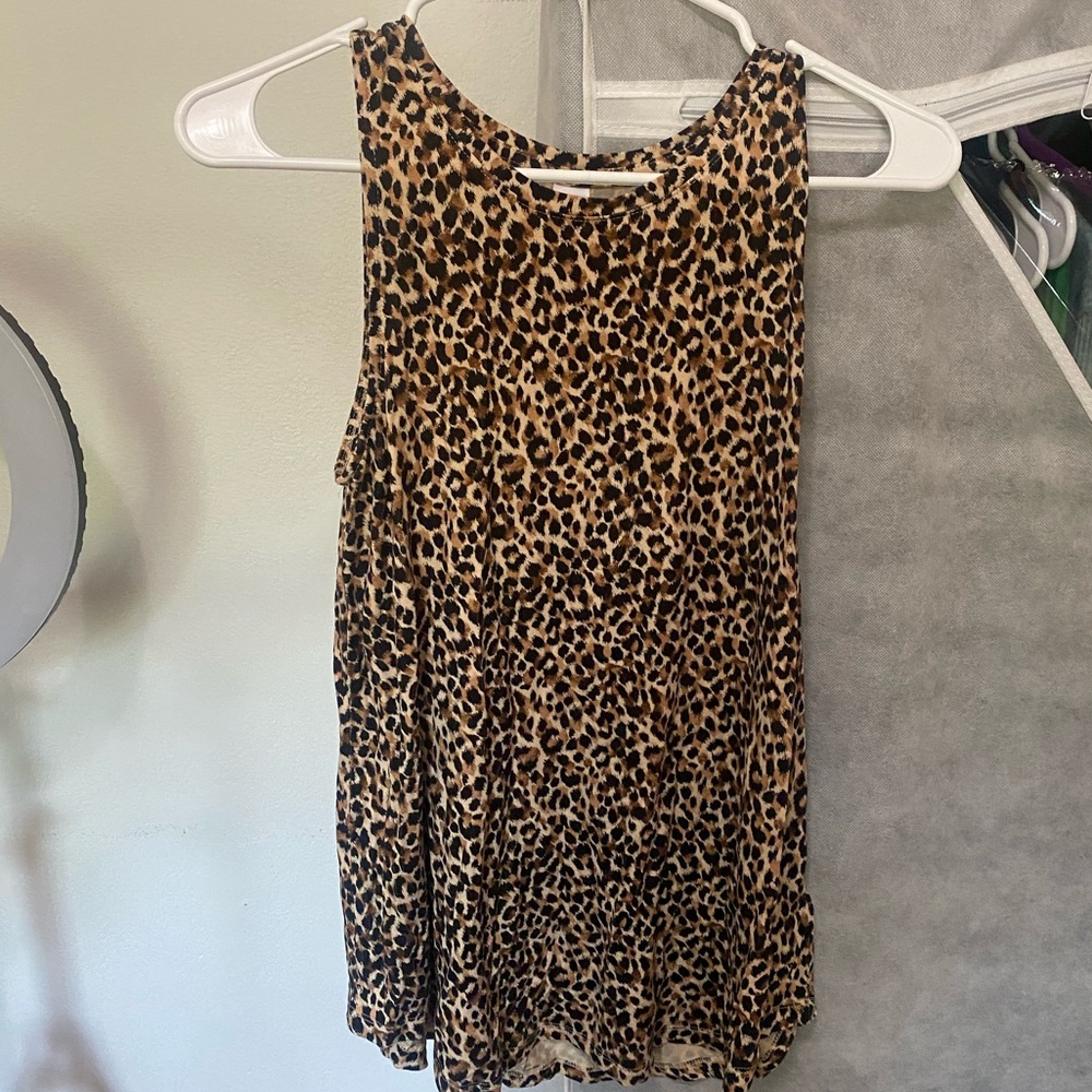 Old navy cheetah top